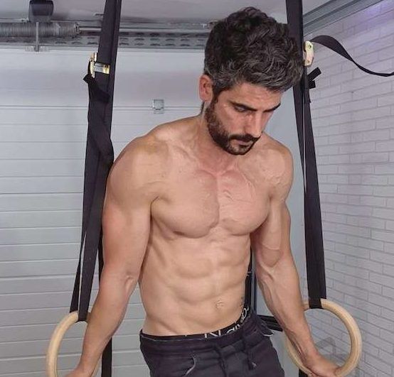 carlos abs 1