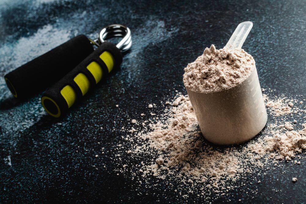 como-tomar-proteina-cucharada-proteina-suero-nutricion-deportiva como-tomar-proteina-cucharada-proteina-suero-nutricion-deportiva